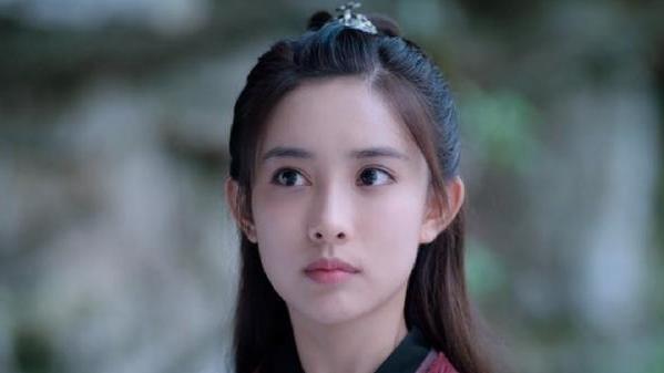 口红 陈情令：没人觉得温情的美甲很出戏吗？这是她不被喜欢的原因吗？