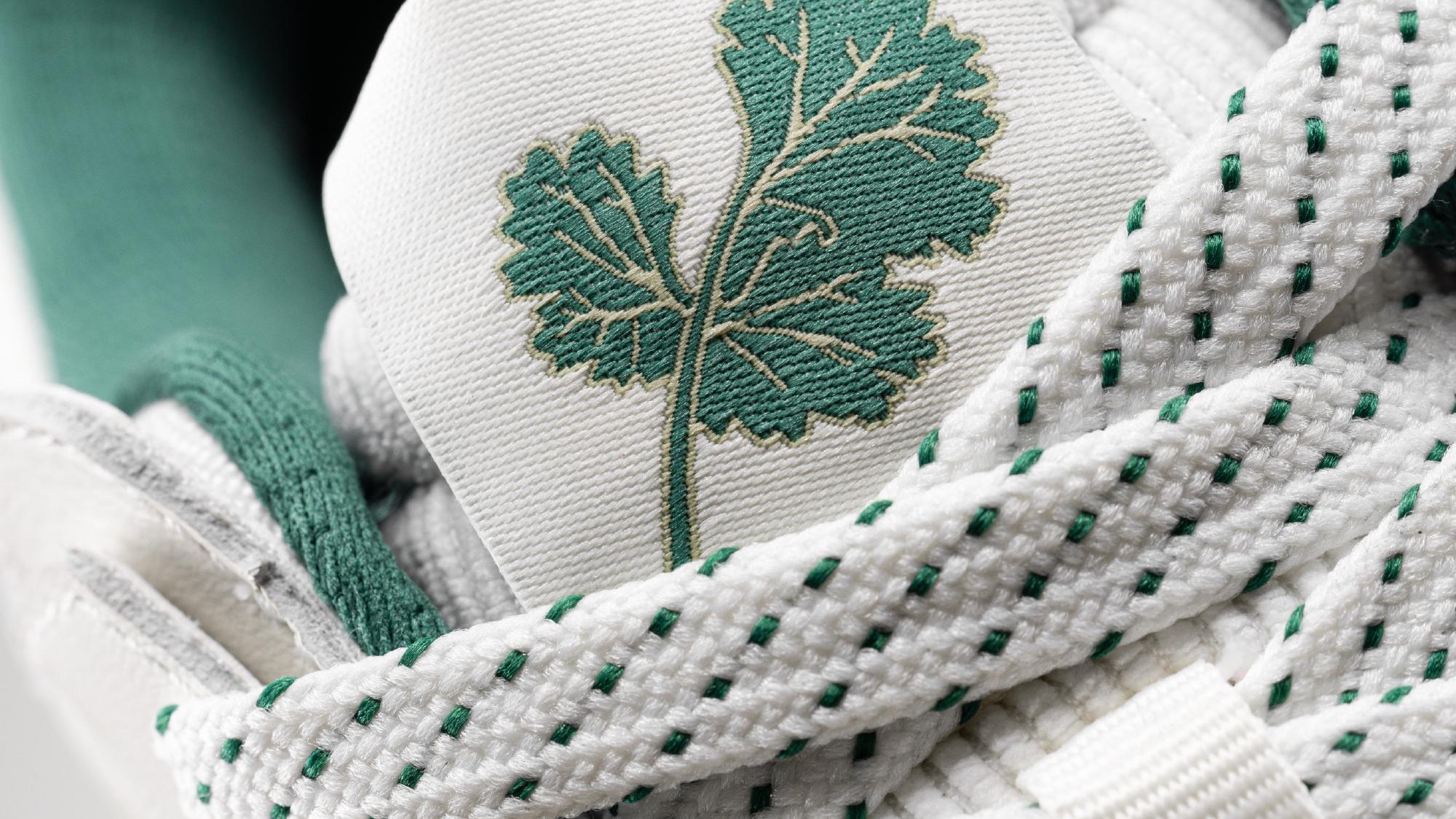 王一博|安踏预热新品，香菜引人注目，粉丝：王一博的爱！