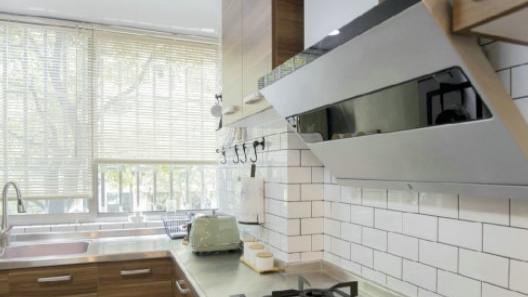 厨房吊顶，为什么更多人选择铝扣板，而不是石膏板？来听听大实话