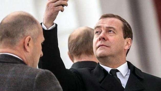 苹果|苹果关闭部分功能和服务，回应乌克兰危机，有没有敲醒那些还在做梦的国人？