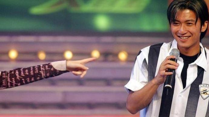 谢霆锋|陈坤为什么要拿耳机砸谢霆锋？