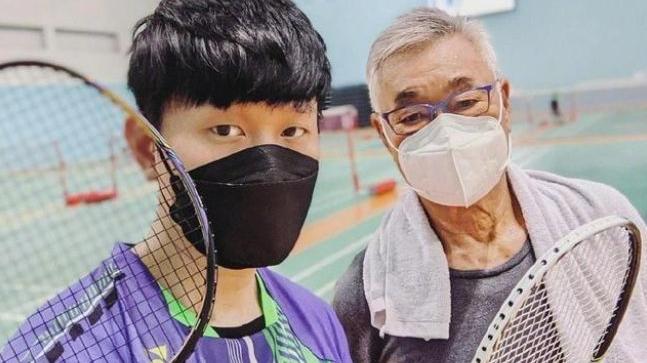 张子枫|41岁林俊杰晒照庆生！父子和谐没有催婚，因一直单身曾传出绯闻