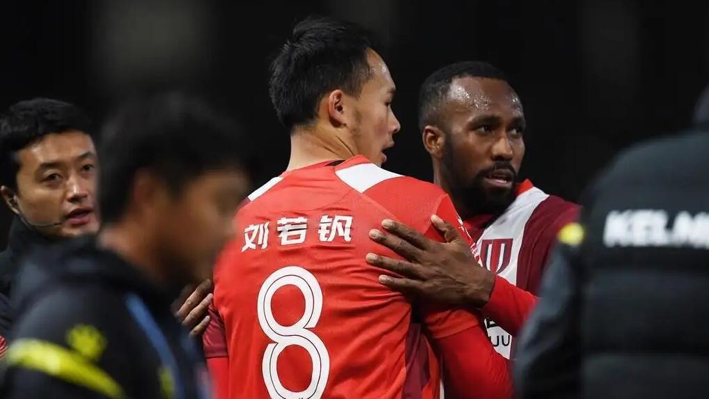 莱昂纳多|中甲射手王莱昂纳多加盟重庆两江竞技，他会让旧主后悔吗？