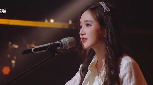 周深|天赐3：周深女人缘爆棚，因性格讨喜，被戴羽彤当场表白，引热议