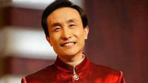 冯潇霆|巩汉林炮轰国足后，冯巩加入骂战，连举三个例子让冯潇霆无言以对