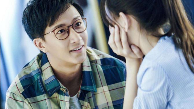 女孩|舍弃豪门，嫁给凤凰男后才知：普通家庭的潜规则更可怕