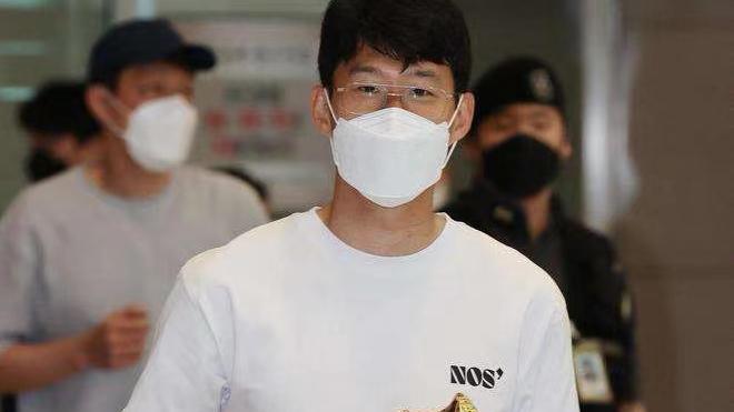 金智秀|孙兴慜化身女团收割机，几任女友皆是高颜值肤白貌美大长腿