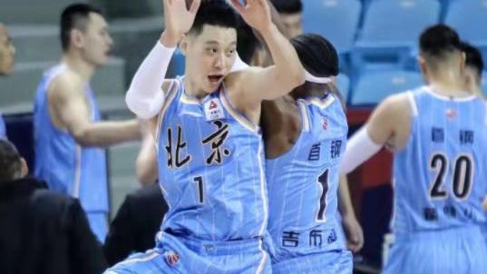 首钢集团|新秀赛季就要冲击180俱乐部，首钢男篮又一败笔，秦晓雯看走眼？