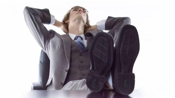 |在公司混日子，伤害的是自己