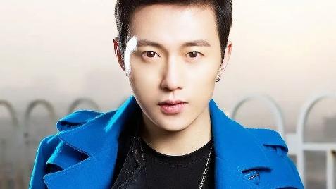 陈晓|比陈晓小1岁，以“选秀达人”的身份出道，因《好好说话》被关注