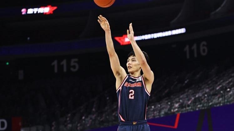 季后赛|1米79！1米77！季后赛场均14+2，力压赵睿胡明轩！杜锋捡到宝了