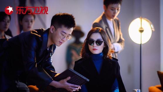 盛装|信息量这么大？猜到了《盛装》的内核，我却被它的开头镇住了