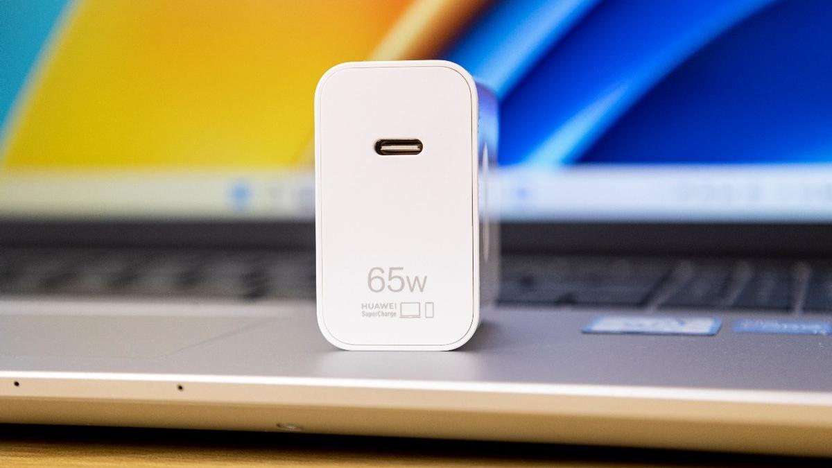 华为|大屏高性能+通讯黑科技的轻巧本，华为MateBook D16上手体验