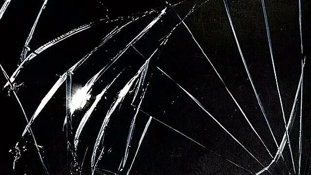 Ubuntu|手机坚持不贴膜，使用2年后，你后悔吗？