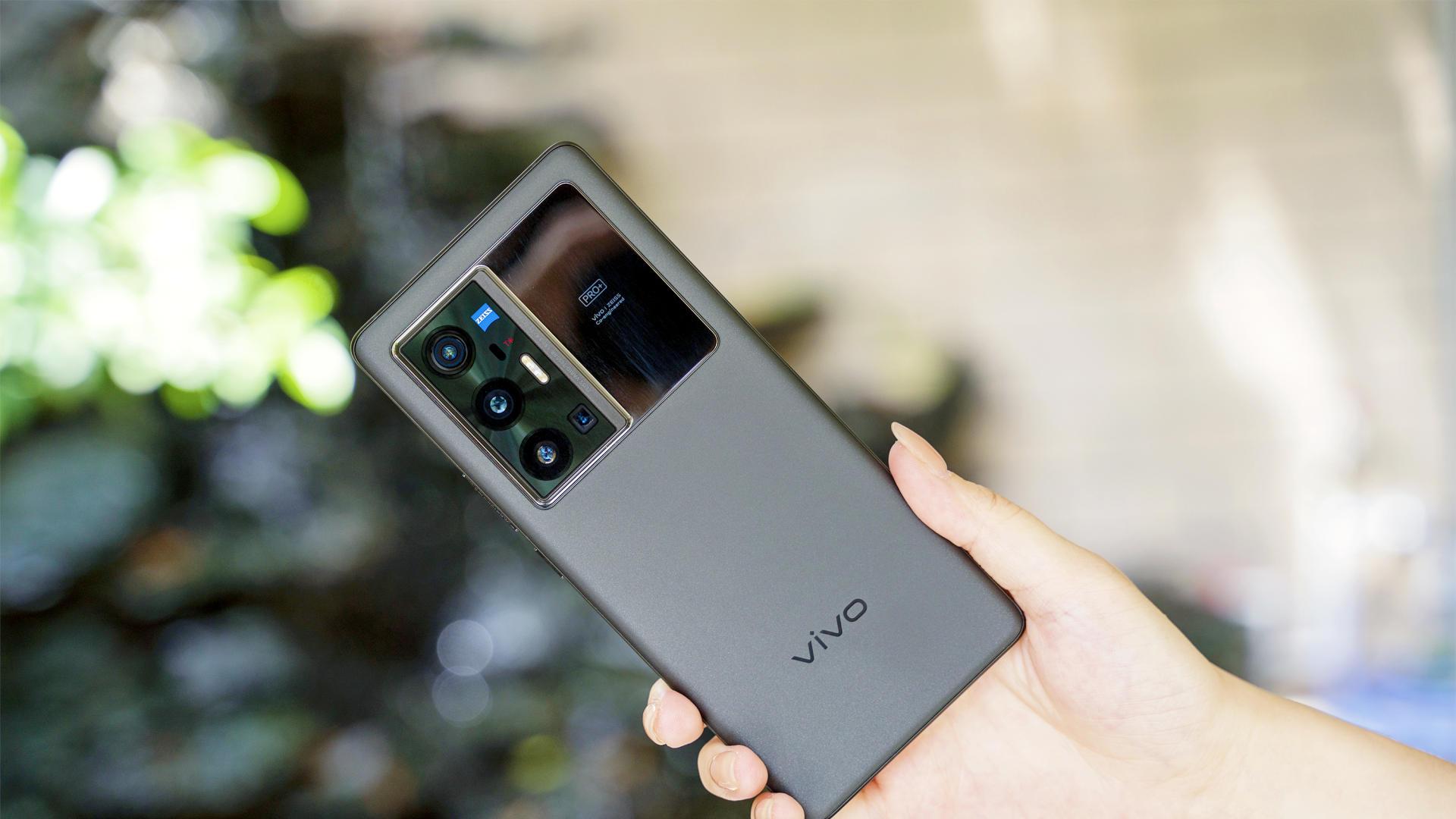 vivo x|2022新年购机指南：喜欢拍照+煲剧娱乐就选这三款vivo手机