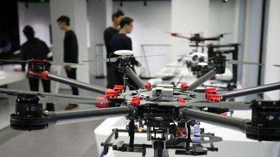 阿里云|大疆科技：民用无人机领域佼佼者，技术超越美方，估值超1660亿