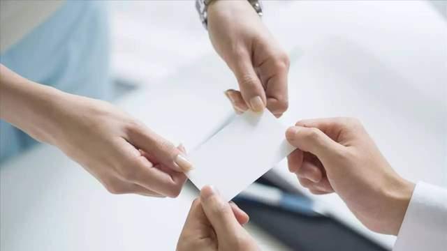 穿衣搭配|和领导出差，要想被重用，注意这4点！