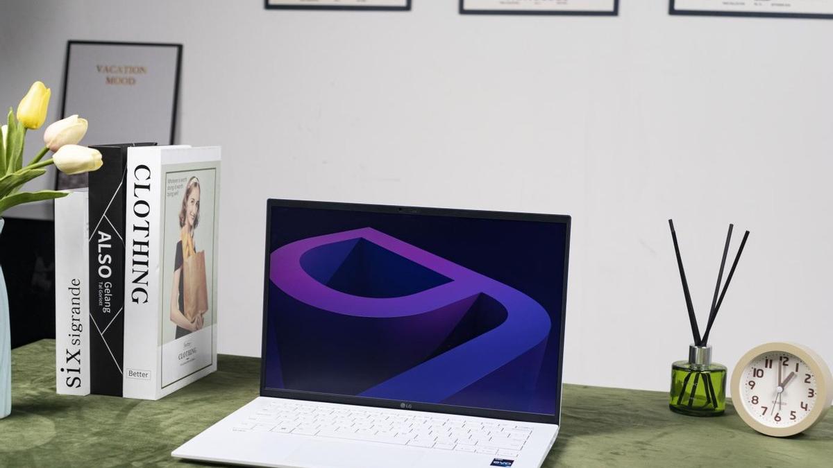 LG|总抱怨电脑不好用？不妨给她送一台LG gram吧