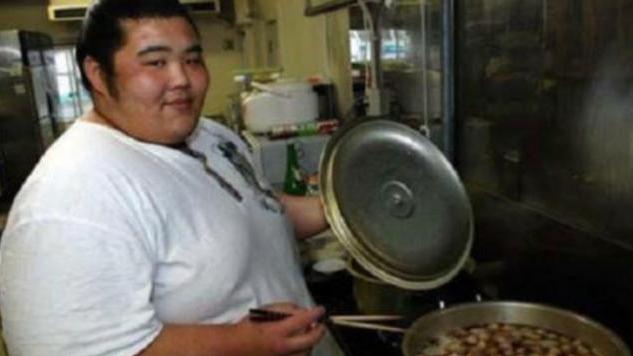 相扑|亚洲最“恶心”职业，月入120万却没人愿意做，看完你敢挑战吗？