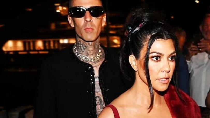 金·卡戴珊|卡戴珊大女儿首次结婚，一家人齐刷刷亮相，夫妻两个人好般配