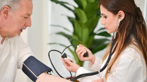 肿瘤|血压高了别着急，吃饭之前记住3句话，不用多久，血压听话降下来