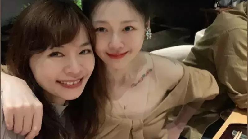 大s|大S再婚后有了新刺青 性感锁骨响应具俊晔爱的告白