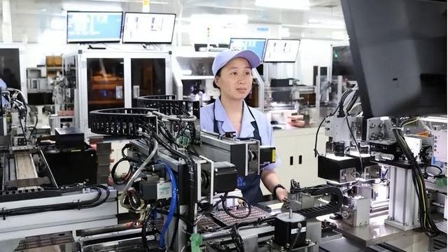 用工荒|工厂出现“用工荒”，却仍不愿涨工资，离职工人说出“内幕”！