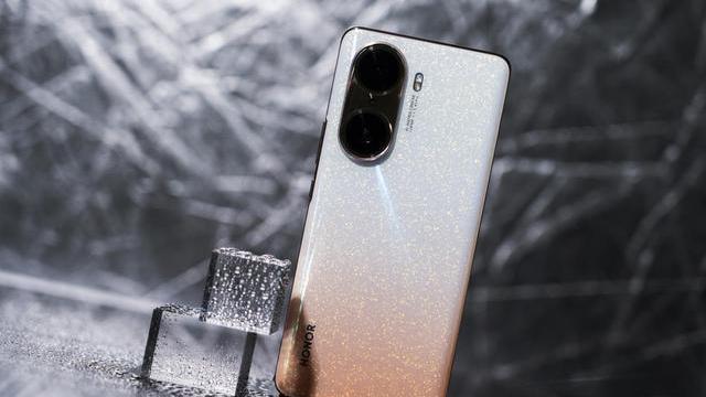 荣耀|荣耀70Pro大量备货，天玑8100帮忙，低价定位下销量稳了