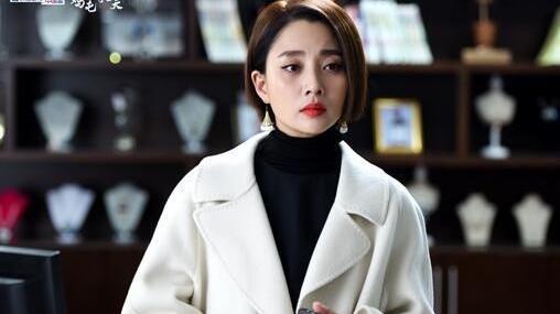 |殷桃靠演技拿大满贯，41岁的她为何仍然单身？