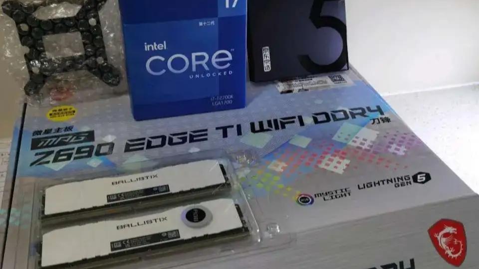 it芯片|面对12代u，买新不买旧才是最正确的