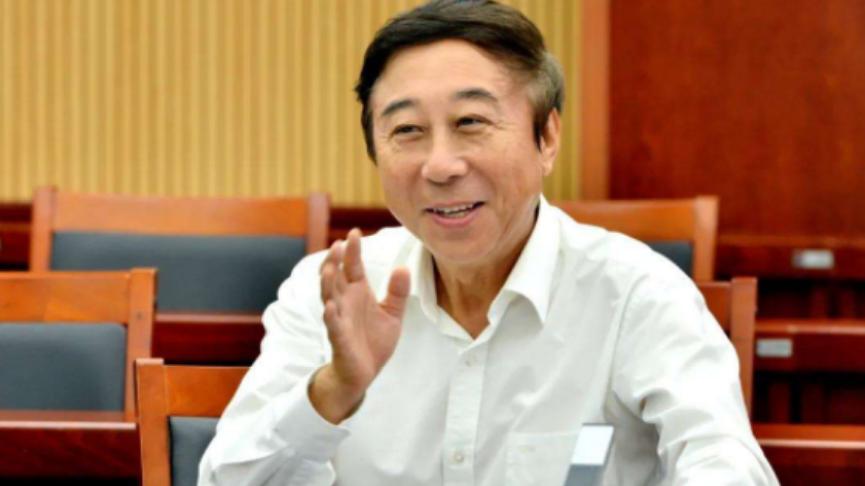 冯巩|著名相声大师冯巩：连续33年登春晚，儿子不进娱乐圈，我为他感到欣慰