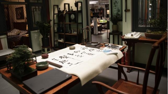 刘佩琦冬奥剧同款！龙顺成京作红木家具中式书房陈列赏析