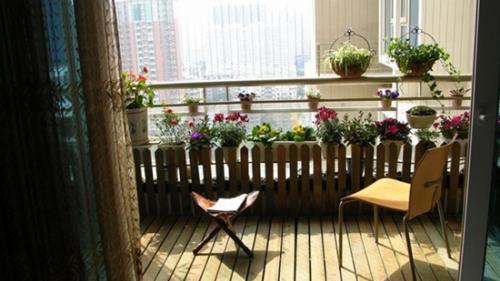 越来越多人阳台不晾衣服，现在流行这样做，好聪明！