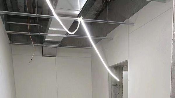 为什么很多变电站室内装修会采用无机预涂板