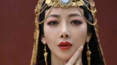 倚天屠龙记|出道26年作品上百部却始终没有大红过，出演《倚天屠龙记》成颜值担当