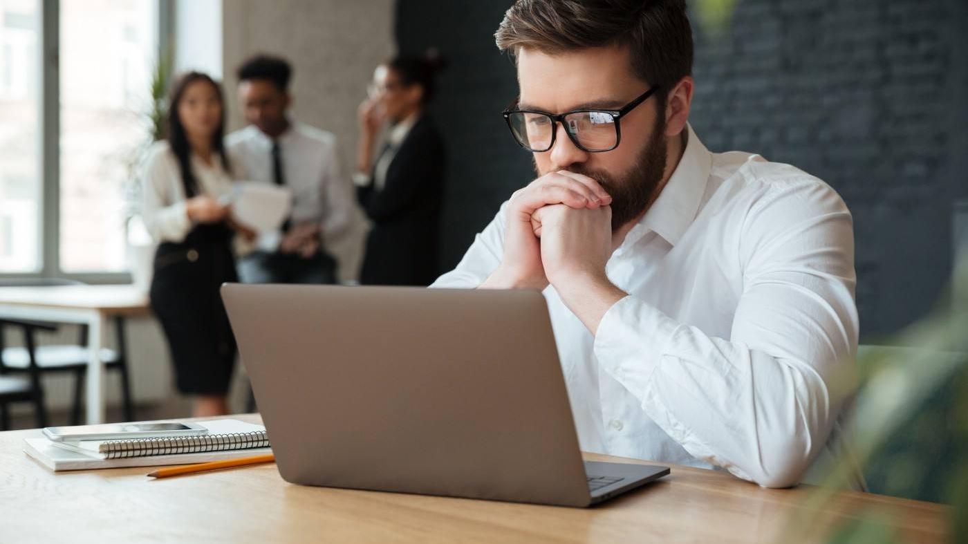 浏览成人网站多“套路”？出现3种征兆，手机很有可能“中招”