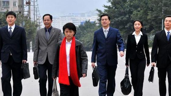 颜丙燕|当年人气赶超周迅的颜丙燕，在巅峰时期消失在观众的视野里，如今生活平淡