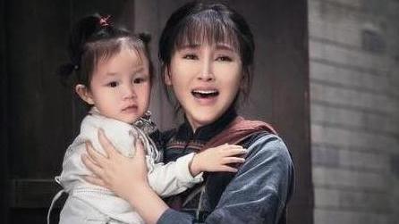 电视剧|她结婚20年，陪丈夫拍戏20年，最近凭着一部剧迅速走红