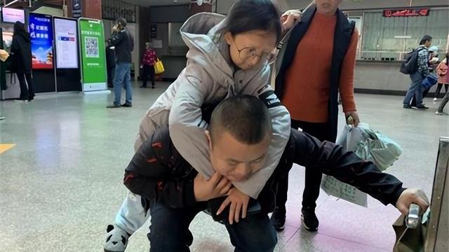 吴花燕|43斤吴花燕最后的日子：或患早老症，去世前收到男友癌症病逝噩耗