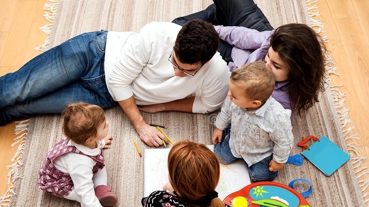 《杀死一只知更鸟》：单身父亲的这五条育儿经，值得我们学习