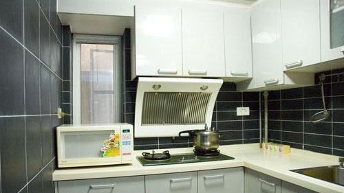 抽油烟机哪种好？顶吸式亦或侧吸式？邻居挑错了清洁时特别揪心！