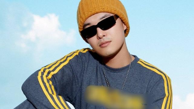 姐姐|给张艺兴道歉的时尚博主，再度发文内涵他，还带上了王一博肖战？