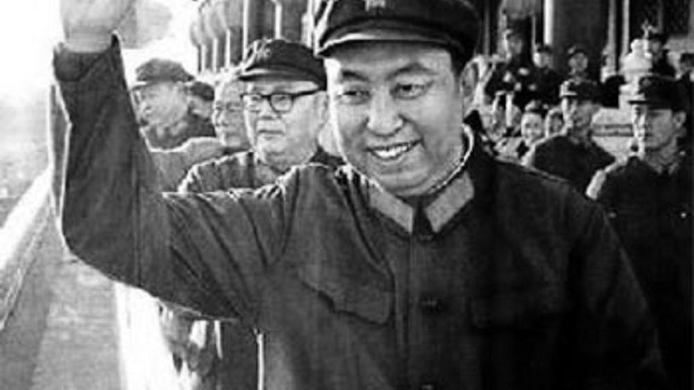 76年, 毛主席逝世, 汪东兴看过悼词后找到周启才: 有一条补充意见