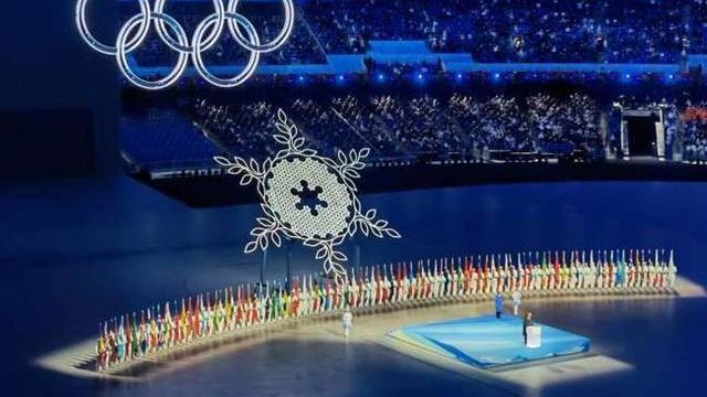 北京冬奥会入场式化作冬装秀场，各国如何把冬装作出民族文化？
