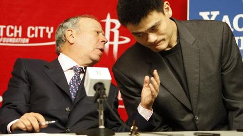 利物浦|当年给姚明当帮手的穆大叔、霍二叔，在NBA都是什么样的存在？