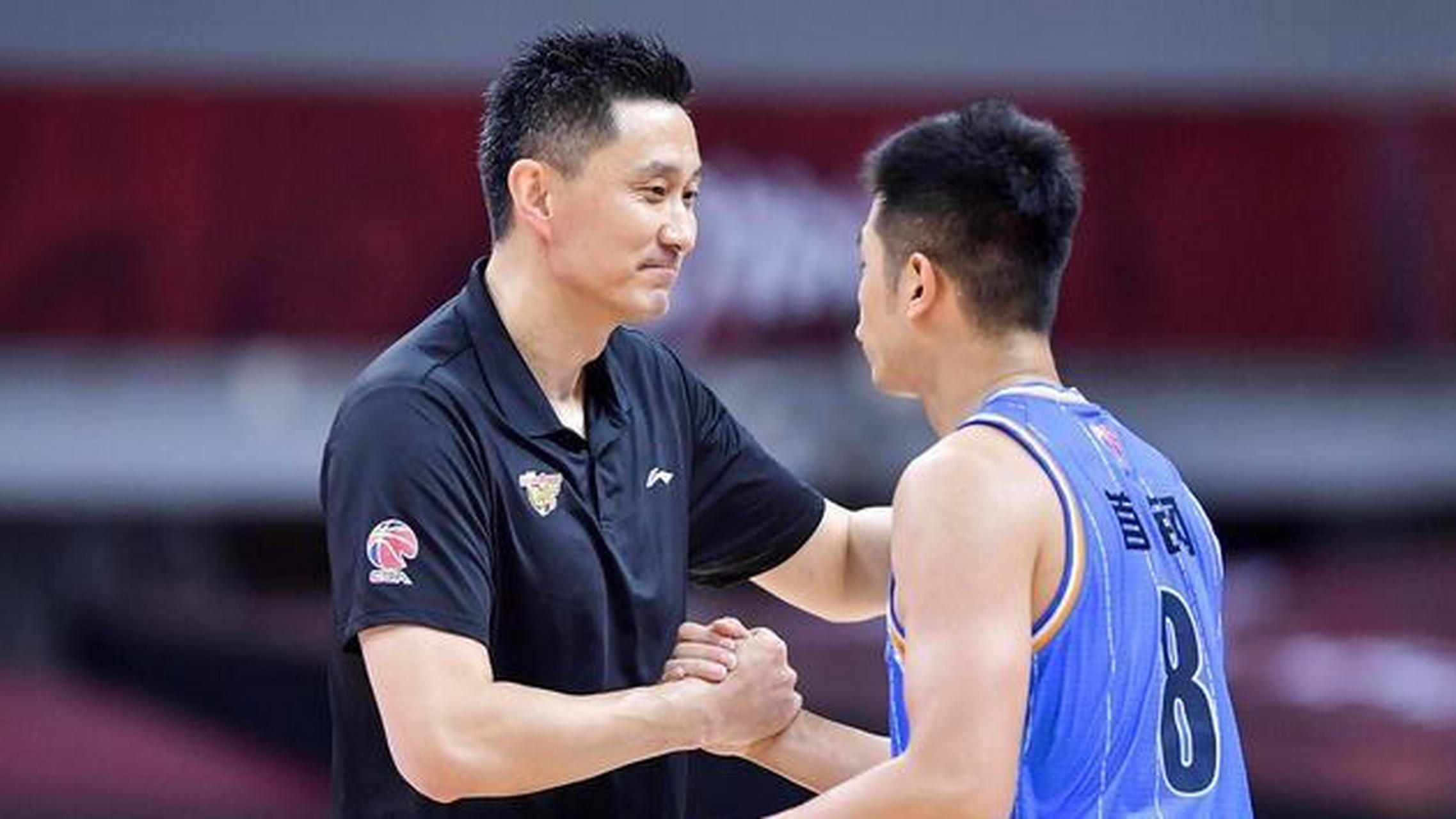方硕|场均仅9+4！三分命中率低至31%，成CBA第一神经刀，杜锋真明智