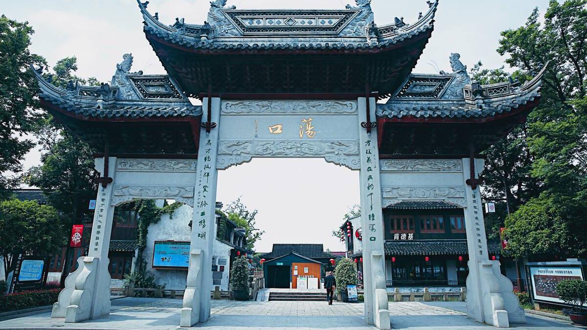 古镇|江苏历史文化名镇，地处三地交界处，享有“银荡口”之美誉