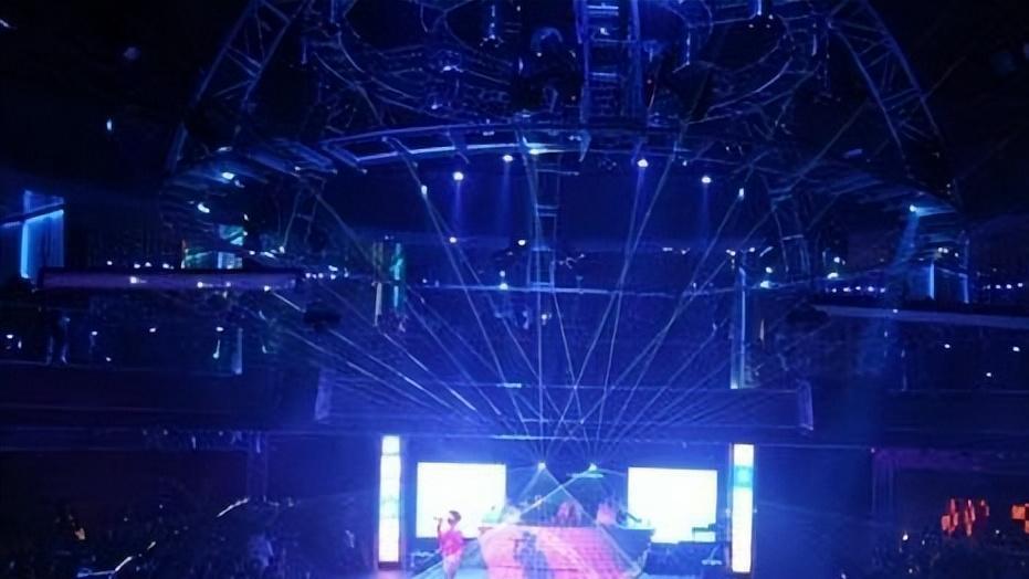 2009年千名特警突袭东莞，一夜荡平新东泰，亚洲第一嗨场从此终结