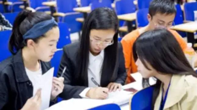 求职|“抱歉，超过35岁我们不要”，研究生求职被拒，HR的话现实又扎心