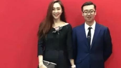 富二代|那个被富二代看中，直播时收到9千万打赏的女主播，以身相许后现状如何？